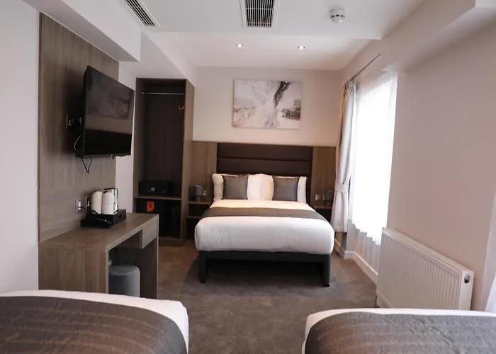 Reem Hotel